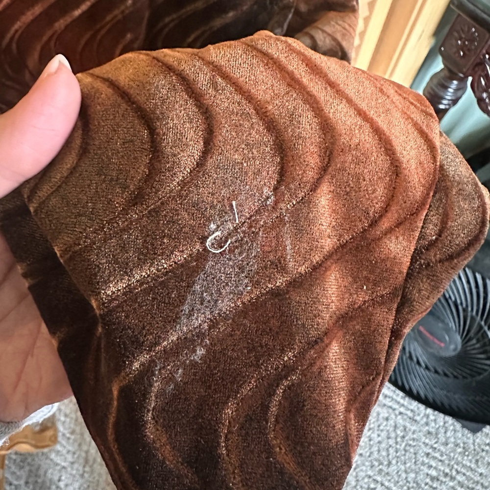 3234u - Velvet Wave-Pattern Jumpsuit in Rust and Brown - Picture 5 of 6